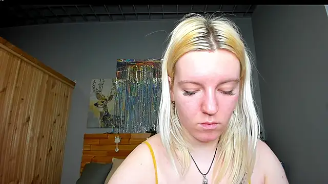 Snapshot of Baiambel_Mi chatting on January 2025 03:40:02 AM Baiambel Mi online show from January 2025 03:40:02 AM