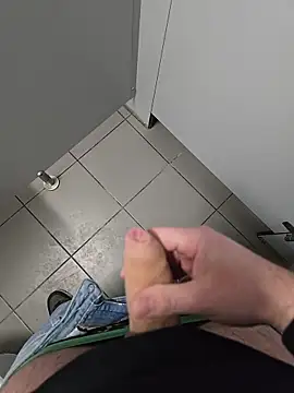 Snapshot of Ibag01 chatting on February 2026 01:43:01 PM Ibag01 online show from February 2026 01:43:01 PM