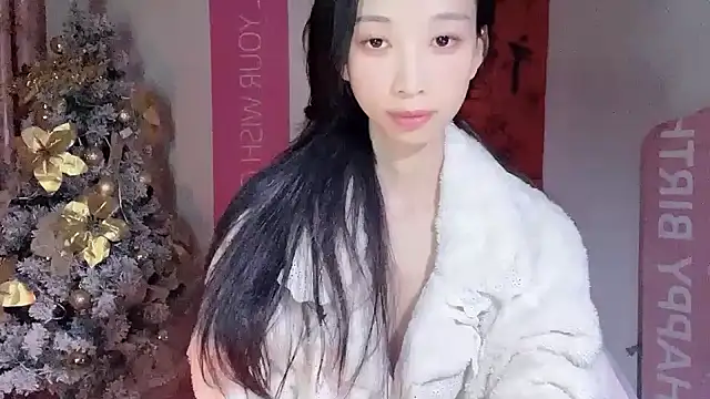 Lili-2 online show from January 2025 07:18:02 PM