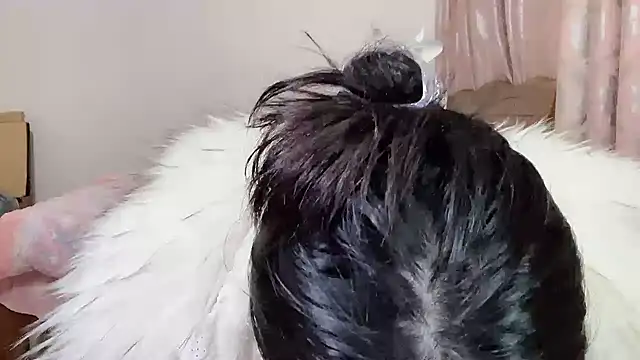 Lili-2 online show from February 2025 04:09:02 PM