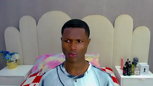 Snapshot of joel_blackcock chatting on October 2025 03:18:02 PM joel blackcock online show from October 2025 03:18:02 PM