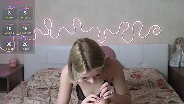 Betty Blamee online show from November 2025 09:29:01 AM