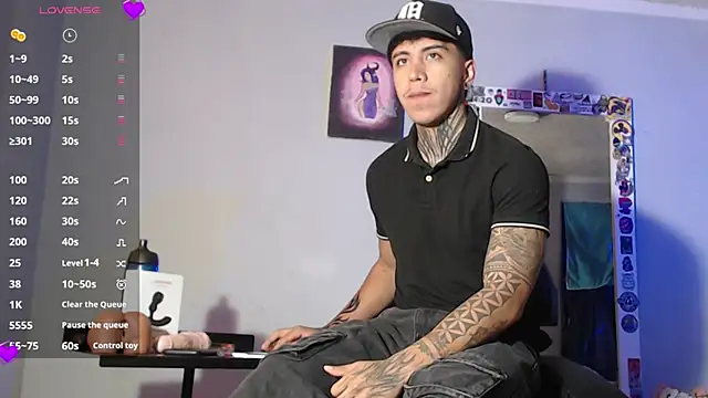 Snapshot of Nickhot0609 chatting on December 2024 05:18:02 PM Nickhot0609 online show from December 2024 05:18:02 PM