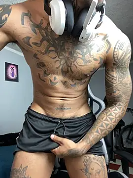 Snapshot of Nickhot0609 chatting on November 2025 07:47:02 PM Nickhot0609 online show from November 2025 07:47:02 PM