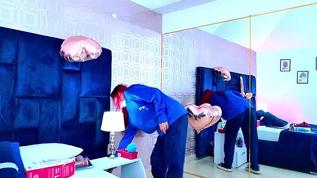 Derieri D online show from February 2026 03:24:01 AM