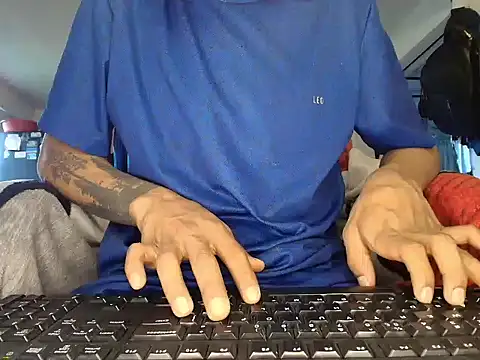 Edward Milleer online show from December 2025 08:59:01 PM