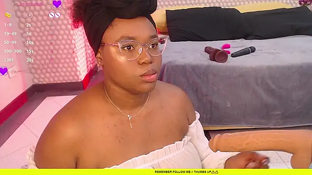 Snapshot of Makena_gh chatting on December 2024 03:58:02 AM Makena gh online show from December 2024 03:58:02 AM