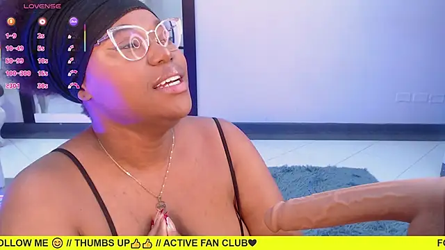 Snapshot of Makena_gh chatting on January 2025 07:14:01 AM Makena gh online show from January 2025 07:14:01 AM