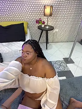 Snapshot of Makena_gh chatting on March 2025 05:14:01 AM Makena gh online show from March 2025 05:14:01 AM