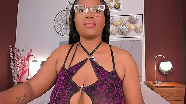 Snapshot of Makena_gh chatting on October 2025 03:59:02 AM Makena gh online show from October 2025 03:59:02 AM