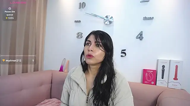 Melodi Roux online show from January 2026 01:24:02 PM