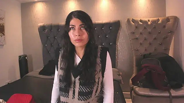 Snapshot of Melodi_Roux chatting on April 2026 12:53:02 PM Melodi Roux online show from April 2026 12:53:02 PM