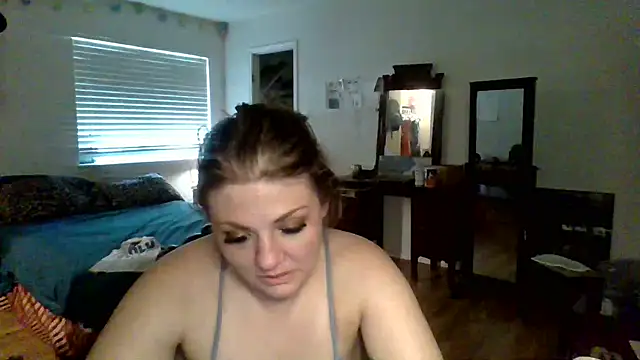 sophiarica online show from May 2026 06:04:01 PM