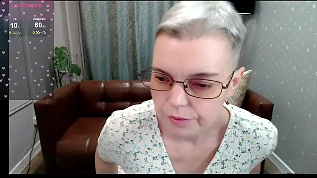 Cutie Erikaa1 online show from November 2025 09:42:02 AM