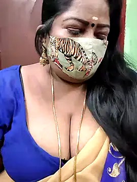 Snapshot of maniisha chatting on December 2024 05:07:02 PM maniisha online show from December 2024 05:07:02 PM