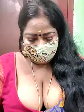 Snapshot of maniisha chatting on December 2024 01:18:01 AM maniisha online show from December 2024 01:18:01 AM