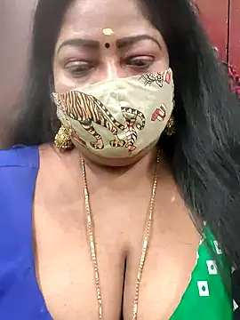 Snapshot of maniisha chatting on January 2025 01:10:01 AM maniisha online show from January 2025 01:10:01 AM