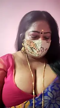 Snapshot of maniisha chatting on January 2025 05:00:01 PM maniisha online show from January 2025 05:00:01 PM