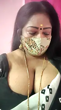 Snapshot of maniisha chatting on January 2025 06:06:01 PM maniisha online show from January 2025 06:06:01 PM