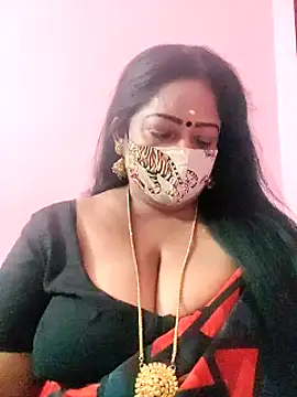 Snapshot of maniisha chatting on February 2025 06:04:02 PM maniisha online show from February 2025 06:04:02 PM