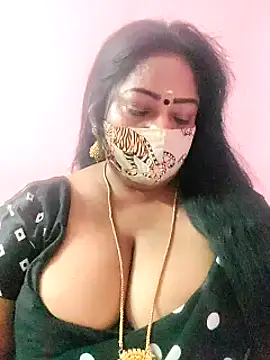 Snapshot of maniisha chatting on February 2025 09:13:02 PM maniisha online show from February 2025 09:13:02 PM