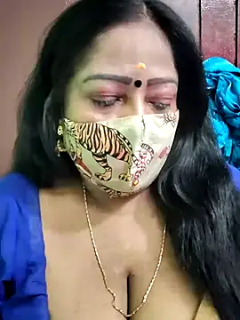 Snapshot of maniisha chatting on October 2025 07:14:01 PM maniisha online show from October 2025 07:14:01 PM