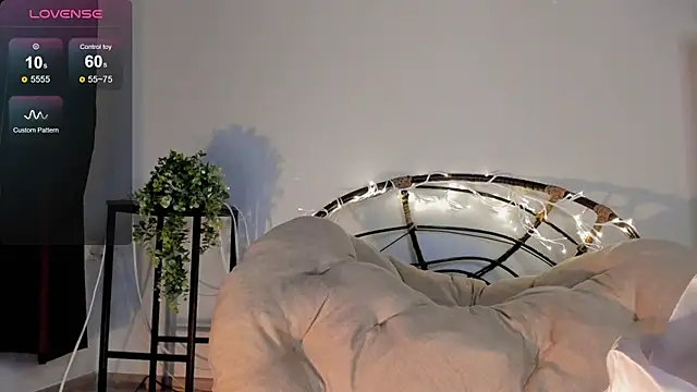 Snapshot of milli_sun_ chatting on March 2025 05:03:01 AM milli sun online show from March 2025 05:03:01 AM