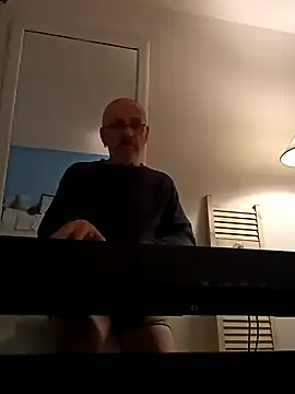 geilerschwanz64 online show from January 2025 01:45:02 AM