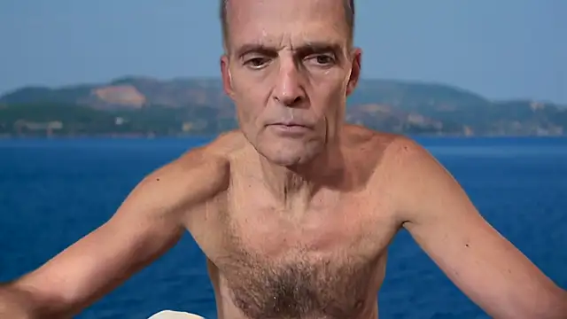 TowaFreespirit online show from December 2024 08:16:02 PM