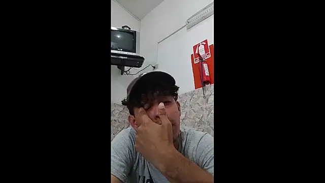 luisfer 306 online show from February 2025 05:42:01 PM