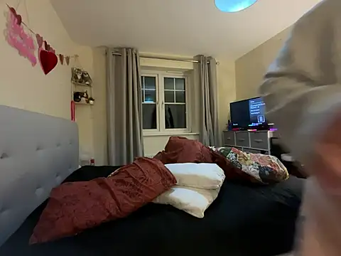 Tallulah-mae-xoxox online show from March 2025 08:40:02 PM