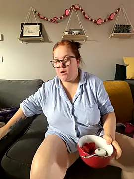 Tallulah-mae-xoxox online show from September 2025 09:20:01 AM