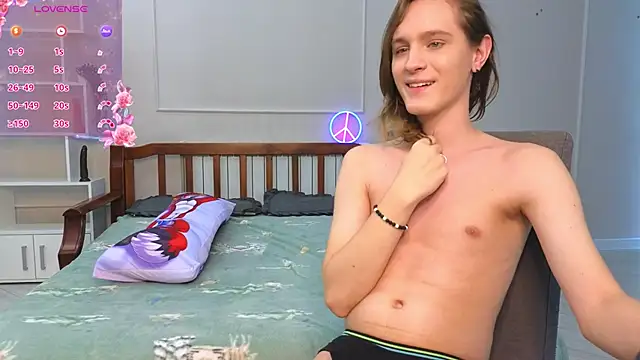 Snapshot of nikompell chatting on December 2024 04:59:02 AM nikompell online show from December 2024 04:59:02 AM