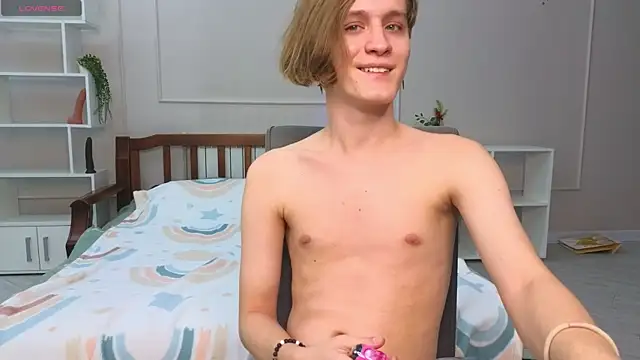 Snapshot of nikompell chatting on January 2025 01:47:02 AM nikompell online show from January 2025 01:47:02 AM