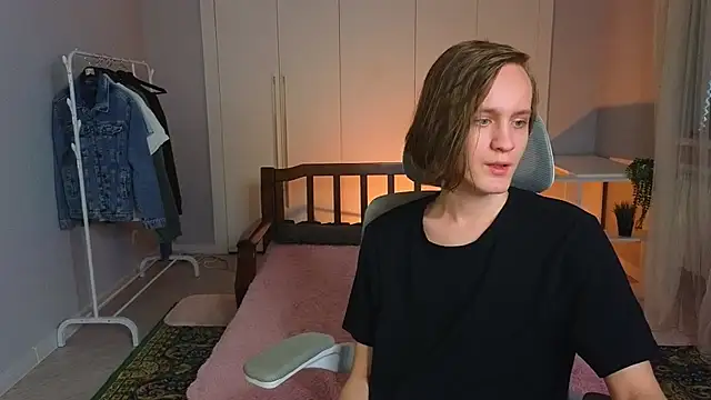 Snapshot of nikompell chatting on March 2025 04:05:02 AM nikompell online show from March 2025 04:05:02 AM