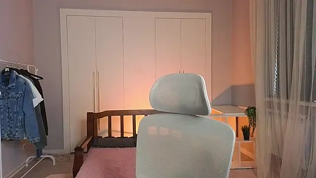 Snapshot of nikompell chatting on March 2025 07:09:02 AM nikompell online show from March 2025 07:09:02 AM