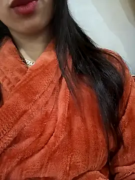 Snapshot of Sexy-divorced-woman chatting on February 2025 05:45:01 PM Sexy-divorced-woman online show from February 2025 05:45:01 PM