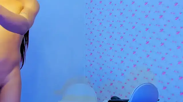 StassieBell online show from October 2025 04:10:02 AM