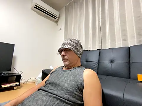 Grandpa29hijii online show from October 2025 01:12:02 PM