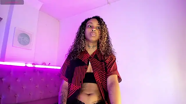 Triipsy online show from January 2025 01:17:01 AM