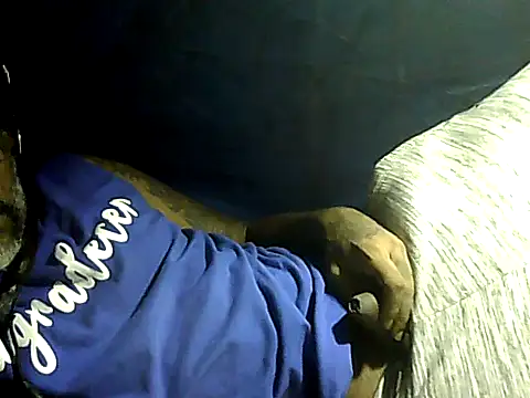 Snapshot of rootsf chatting on November 2025 03:30:02 AM rootsf online show from November 2025 03:30:02 AM