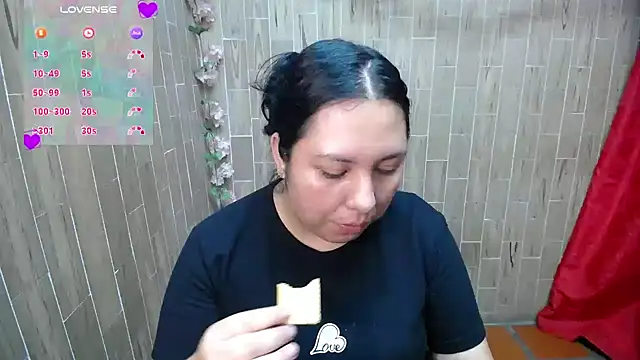 solyeria online show from February 2026 06:34:02 PM