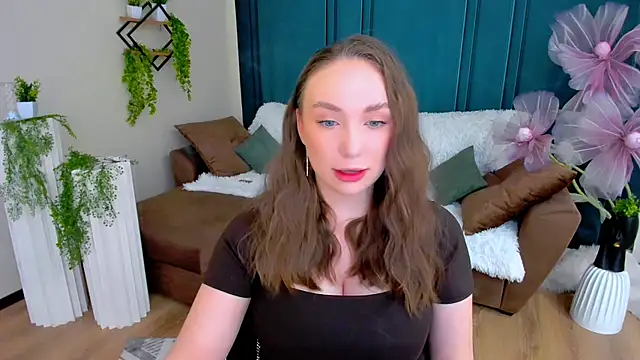 Snapshot of TrueReincarnation chatting on June 2026 07:06:02 AM TrueReincarnation online show from June 2026 07:06:02 AM