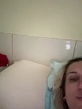 Snapshot of Bia_sexynovaes chatting on January 2025 07:26:01 PM Bia sexynovaes online show from January 2025 07:26:01 PM