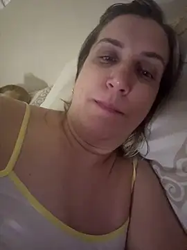 Snapshot of Bia_sexynovaes chatting on December 2025 01:45:01 AM Bia sexynovaes online show from December 2025 01:45:01 AM