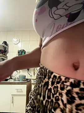 Snapshot of Bia_sexynovaes chatting on December 2025 09:07:01 AM Bia sexynovaes online show from December 2025 09:07:01 AM