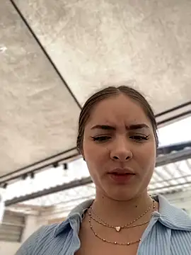 imlindapink online show from January 2025 03:10:01 PM