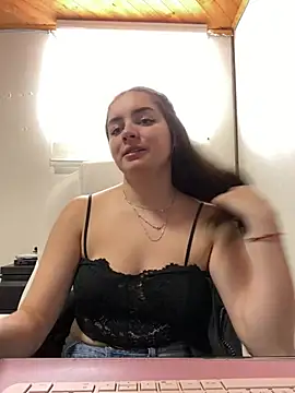 imlindapink online show from February 2025 02:37:01 PM