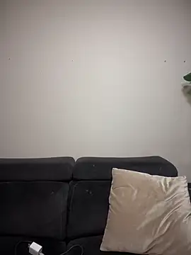 imlindapink online show from December 2025 04:46:02 PM