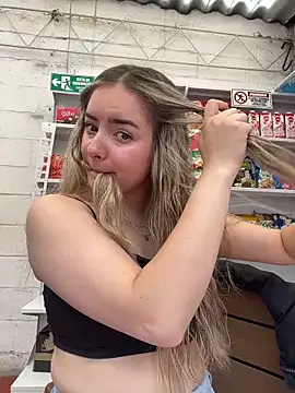 imlindapink online show from February 2026 05:28:02 PM